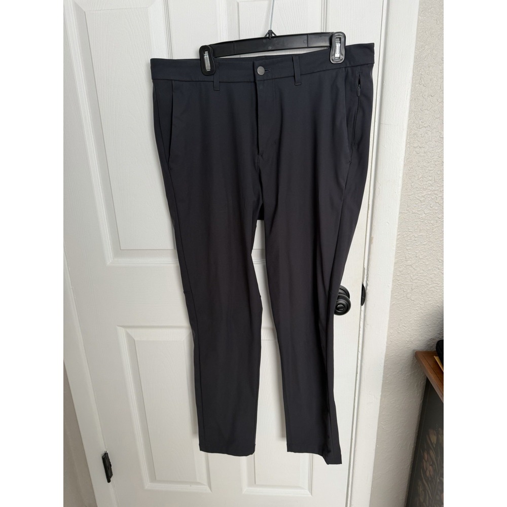 LuluLemon Men's Gra Solid Dress Pants Regular Fit Waist 36